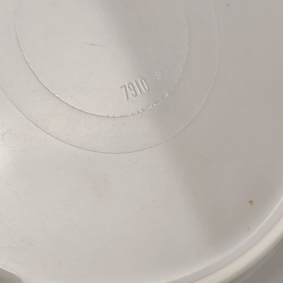 70s Prolon Melamine Salad Plates (7) - Picture 4 of 8